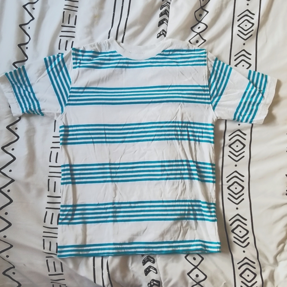 Tee shirt